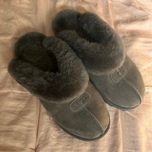 UGG WOMEN COQUETTE SLIPPER SIZE 11 GREY